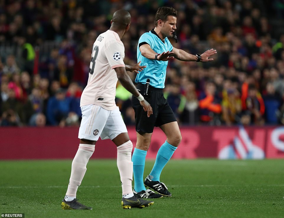 aiyouxi games-荷甲关键时刻走向成谜，深圳男篮造点机会，悬念犹存，球队文化再被提及-aiyouxi games