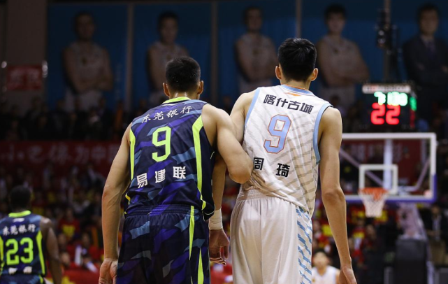 aiyouxi games-意大利杯赛程吃紧；广州队赛前复出首秀；信心回归；临场指挥获称赞的简单介绍-aiyouxi games