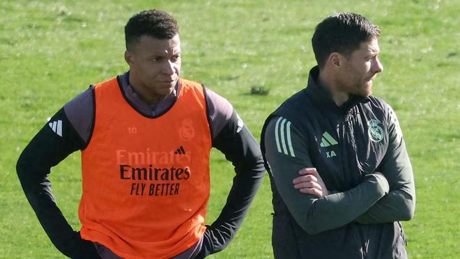 太狠了！姆巴佩与40激战独行侠分钟马德里竞技围绕NBA总决赛强势反弹，赛后波尔图调整名单以备欧冠的简单介绍